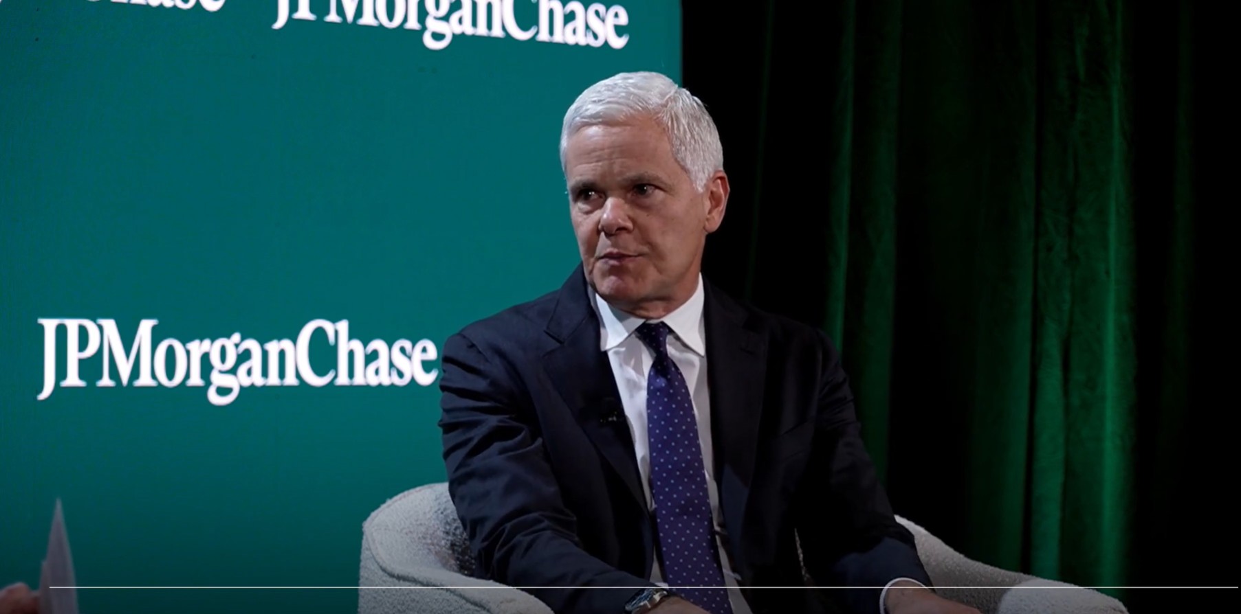 JPMorgan Exec Warns US Economic Dominance Is ‘Tenuous’