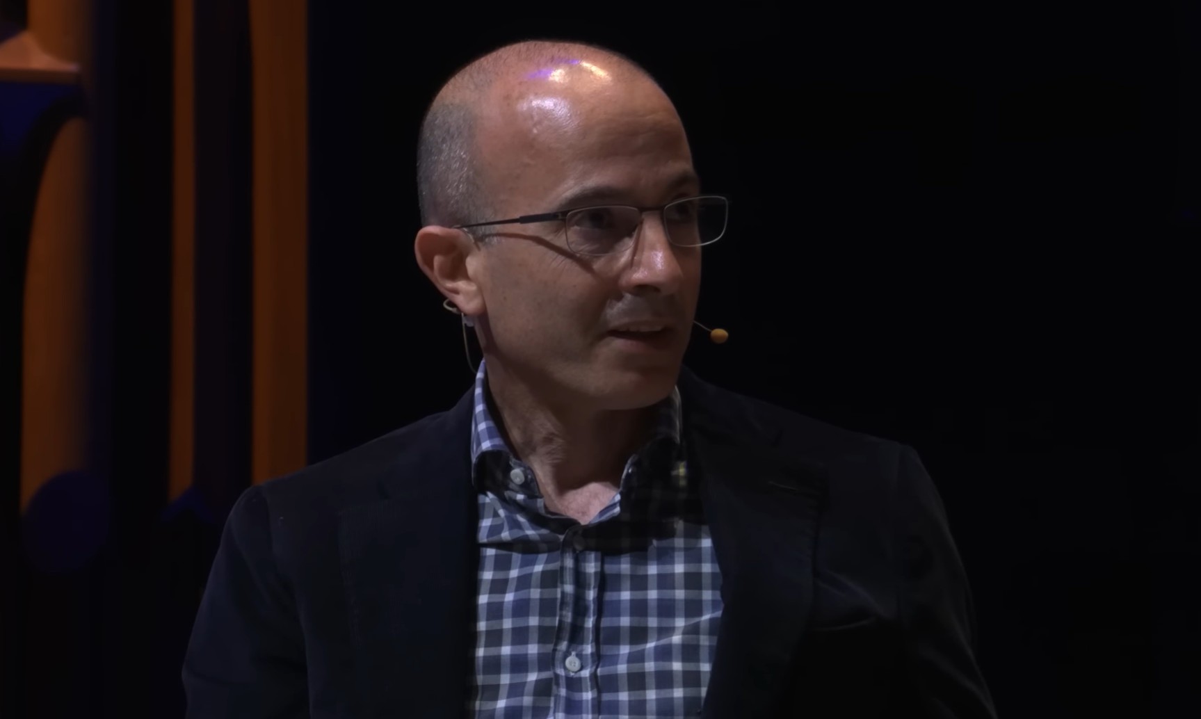 Harari: AI-Driven ‘Exhaustion’ Threatens Foundation of Democracy